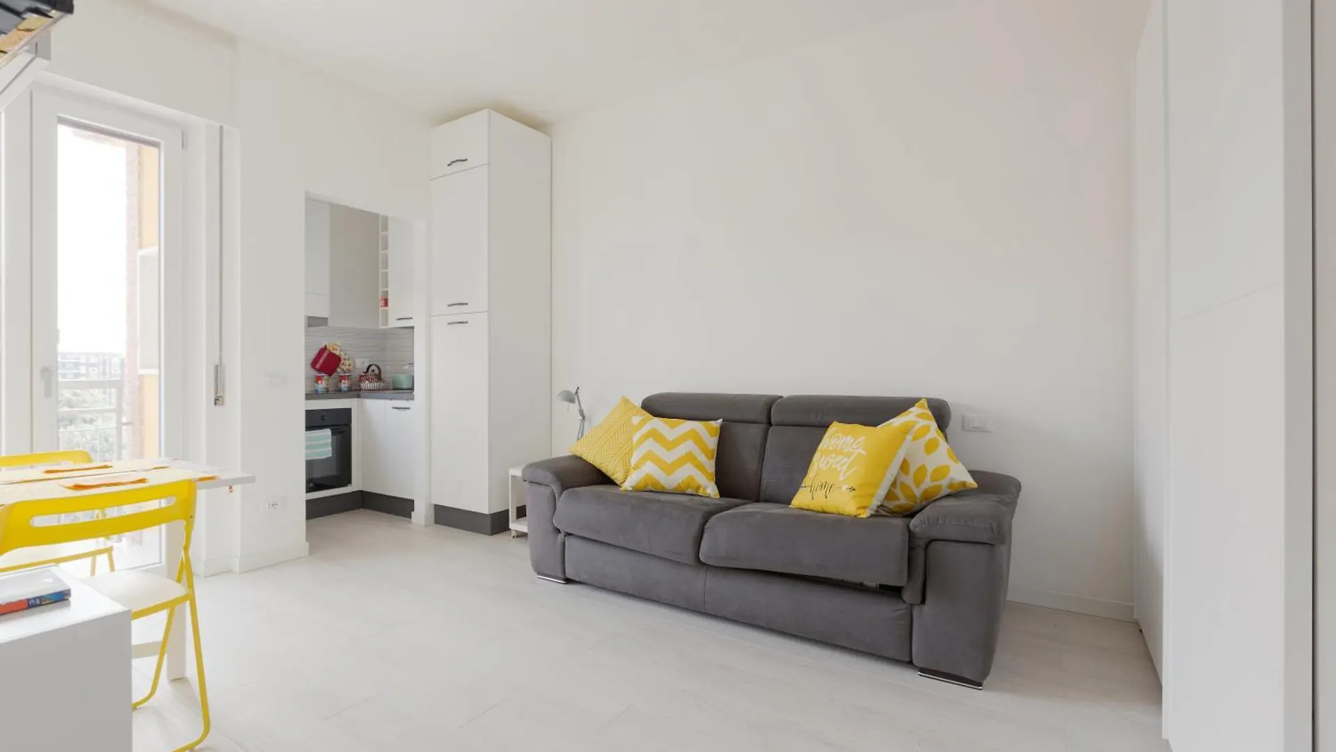 Iulm University Cosy Studio Milan 0*,  Italy