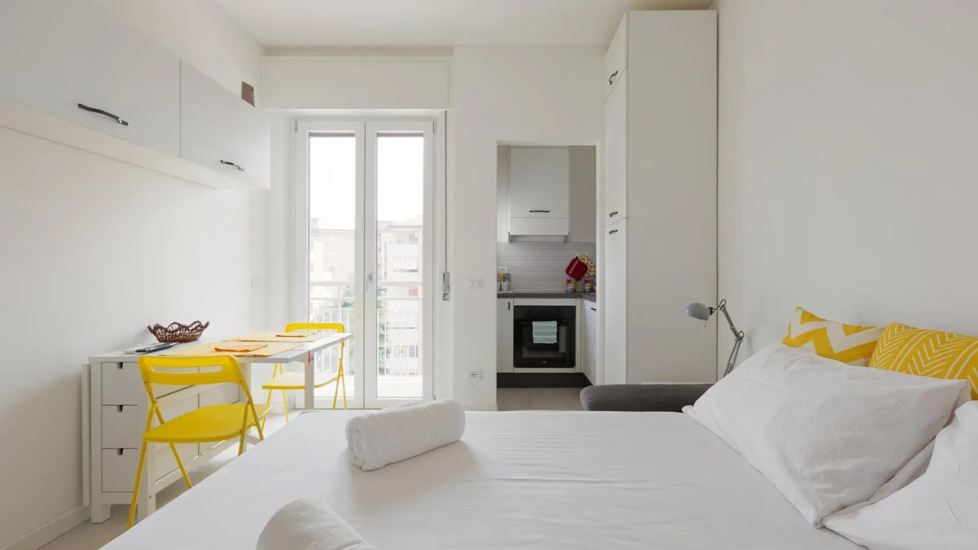 Iulm University Cosy Studio Milan 0*,